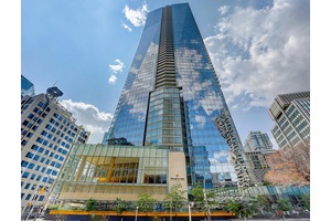 Luxury 2 Bed Den at Shangri La TorontoStunning 54th floor corner suite with panoramic city views, 10 ceilings, automated sunshades, and premium finishes.
