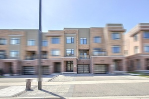 Fully F R E E H O L D 3 1 Bedroom Modern Townhome In Maple !