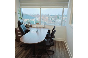 A perfect space for professionals or medical specialists, this thoughtfully designed 550 sq ft unit at 50 Sunny Meadow Blvd in Brampton offers both functionality and flexibility.