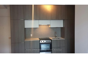 Functional Split 2 Bedroom, 2 Bathroom Unit With Open Concept Floorplan, 10 Foot Ceilings amp ; A Full Width Balcony.
