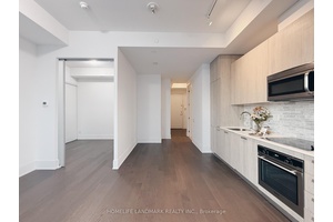 1 Parking Included ! Spectacular Lower Penthouse, 2 Minute Walk To Bloor Yonge Subway Station.