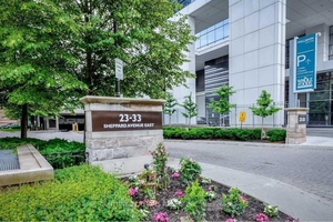 Spectacular 1 Bedroom At The Luxurious Spring At Minto Gardens Magnificent Views Facing East.