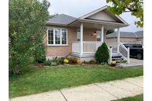 Recently renovated and made up two legal units passed all city inspections.
