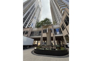 College Park Bld w Direct Access To Subway Line.