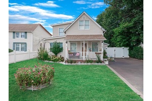 Welcome to 2782 Central Avenue, a beautifully maintained 2 bedroom, 2 bath home in prime South Baldwin.