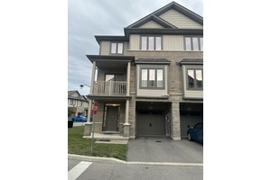 Spacious 3 bedroom, 1. 5 bath corner townhouse in West Brant by award winning New Horizon Development Group, featuring open concept design, close to parks, schools, shopping, and amenities, with ...