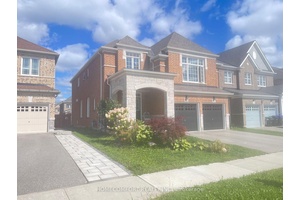 Absolutely Stunning 4 Bedroom Home In Bradford.
