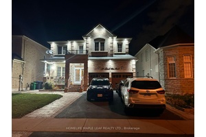 3200 Sq Ft app. Stunning detached house plus 1386 sq.