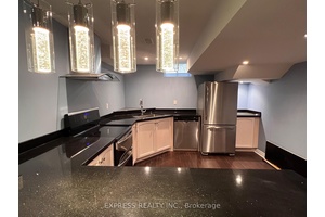 Welcome To This Bright, Spacious amp ; Modern 2 Bedroom Basement Apartment W Seperate Entrance In Desirable Community Of Wismer.