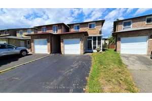 Bright amp ; spacious 3 bedroom house at a quiet neighbourhood by Warden amp ; Steeles.