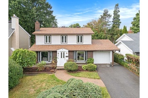 618 La Verendrye Drive enjoys a private southerly facing back yard, and when more space is needed, just free the children to run out on the lush green open spaces ...