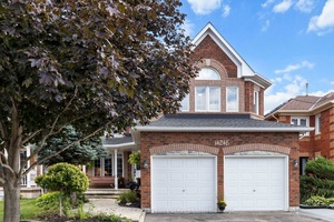Welcome to this beautifully maintained Fernbrook built home, offering 2, 365 sq.