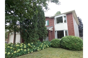 Welcome to 1804 Robinwood Place located in the heart of Chapel Hill.