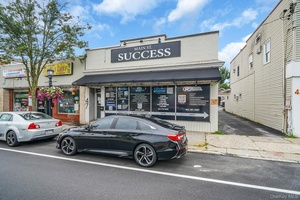 Opportunity knocks in one of Long Island s most desirable commercial storefront located in the heart of Main Street, Smithtown.