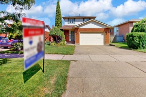 Welcome to 7863 Alfred Street, Niagara Falls a beautifully maintained luxury home in the prestigious West Wood community.