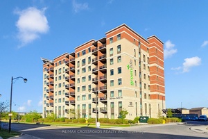 Welcome to the highly sought after Greenlife Condo !