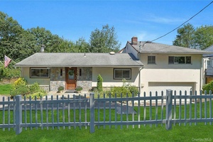 Move in ready four bedroom, three bathroom split level home located in Tarrytown's quaint Pennybridge neighborhood, and within the highly sought after Irvington School District.
