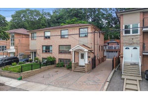 Welcome to 26 Edenborough Court a recently updated 3 1 bedroom, 3 bathroom home with garage and parking, quietly nestled on a court in Toronto's desirable Rockcliffe Smythe community.