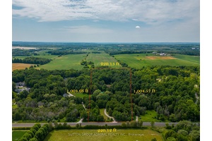 Peaceful 5 Acre Retreat on Black River !