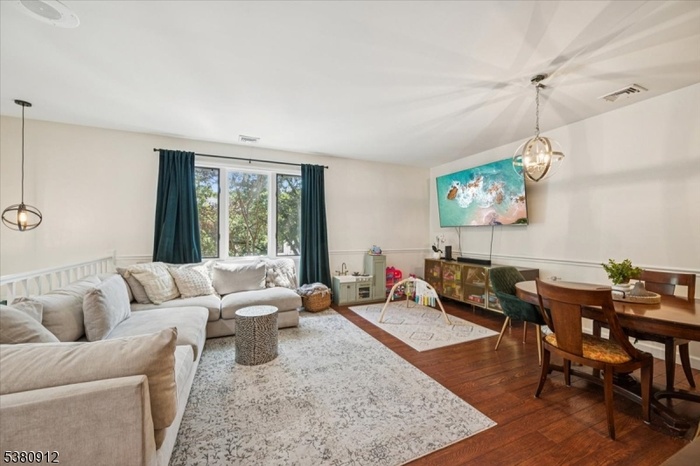 Main Level / Living / Dining