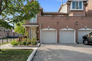 3 bed condo townhome w garage low fees, walk to Hurontario transit LRT.