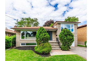 Newly Listed Fully Updated Home on a Premium Cul de Sac !