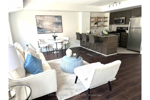 Rare Gem in Vibrant Davenport Village Stylish amp ; Spacious 2 1 Home, exceptional find This 1, 195 sq.
