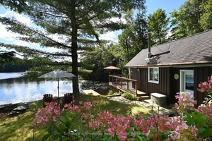 If what you are looking for is a cute and compact cottage at an approachable price then look no further.