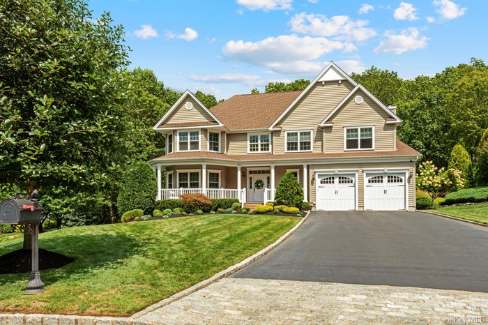 Welcome Home to 4 Dreamworks Ct. Northport, NY 11768