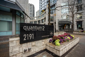 Welcome to the rarely offered Loft 5 at Quantum 2 North Tower by Minto where modern design meets the unbeatable location of Yonge amp ; Eglinton.