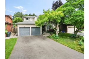 Welcome to Clarkson Village, one of South Mississauga's most desirable family friendly neighbourhoods where sought after amenities including the Clarkson Go station, the QEW, renowned Rattray Marsh, Mentor College Private ...