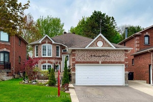 Welcome Home to This Beautiful South Hill Bolton Gem !