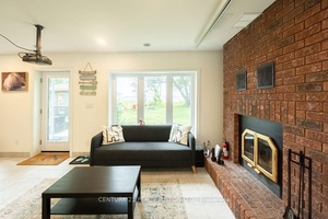 Spacious 5 Bedroom Waterfront Home on Machedash Bay, Private Yard, and beautiful view.
