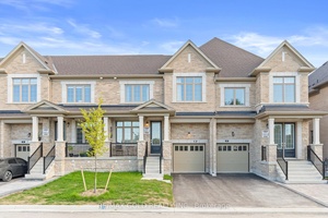 Welcome to this beautiful 4 bedroom townhouse, thoughtfully designed to combine style, comfort, and convenience, all while being filled with natural light throughout.