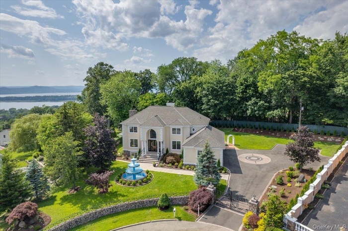 View of subject property featuring a nearby body of water, Hudson River