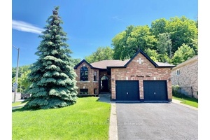 Bright amp ; Clean. A Well Maintained Spacious Raised Bungalow In The Exclusive, Sought After, Escarpment Neighbourhood Of South Barrie.