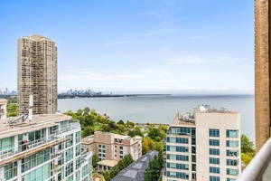 Welcome to Hearthstone by the Bay Retirement Condominium where retirement living meets comfort and elegance.