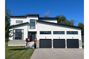 Welcome home to 108 Goldie Crt.