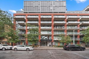 PARKING AND LOCKER INCLUDED !