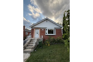 Newly renovated with ensuite washer and dryer, second bathroom in Primary bedroom.