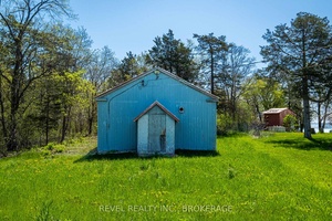 Opportunity Awaits ! Looking for an affordable property just minutes from Picton ?