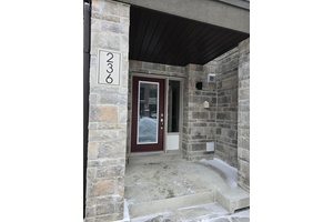 Here Is A Stunning Modern Design Freehold Townhouse By Sundial Homes In The Trendy High Demand Neighborhood Of Newmarket.