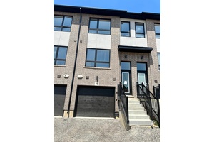 Upgraded 3 Beds 3 Full Bath Freehold Townhouse In One Of The Most Desirable Prime Locations In Brantford.
