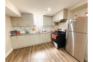 Spacious 2 Bedroom 1 Washroom 1 Parking w in suite laundry Legal Basement Apartment in Credit Valley.