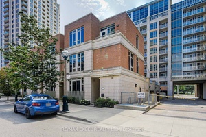 Welcome To This Rare Find Luxury Condo Townhome !