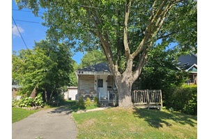 Updated Bungalow In A Family Friendly Neighbourhood.