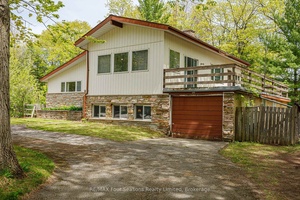 DEVELOPMENT POTENTIAL Possibility for Lot Severance !