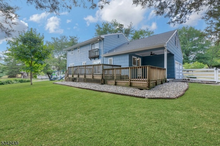 Rear Exterior & Backyard