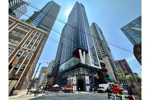 Spacious Open Concept Corner Unit 2bd Plus 2 Bathroom Brand New Condo !