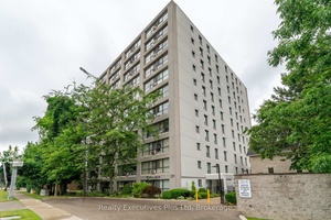 This spacious and bright 1 bedroom plus den condo offers over 900sqft of living space in a quiet, well maintained building, close to downtown, the Speed River and Royal Recreation ...